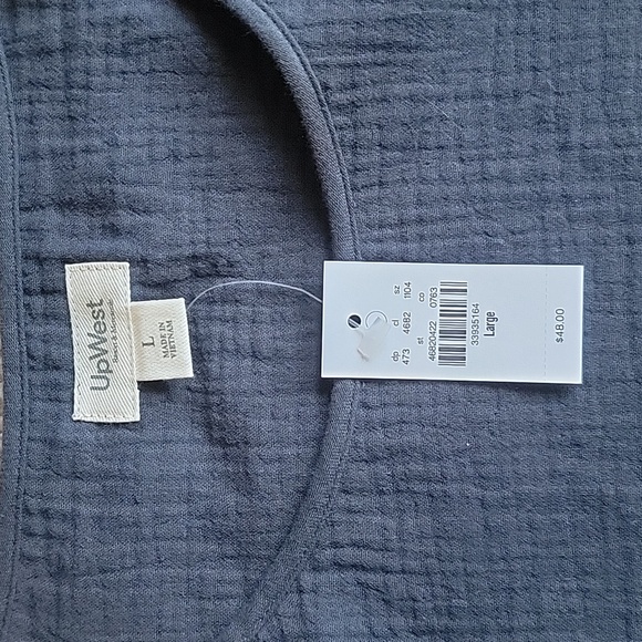 Cute Crop Top - Picture 2 of 5